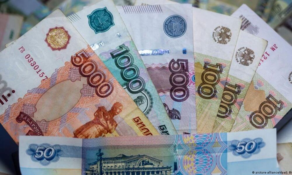 Rouble hits over 15-month low after Putin orders Russian troops to Ukraine